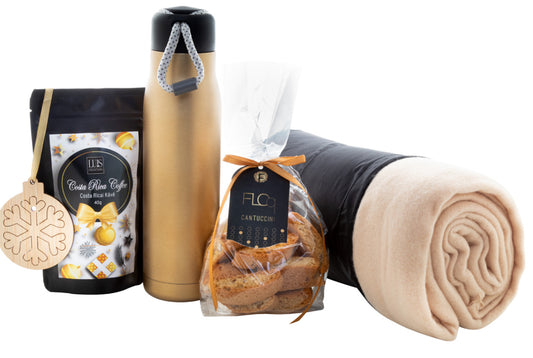 Geschenkset-Reise-mit-Kuscheldecke-Trinklflasche