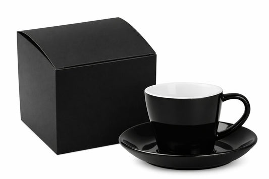 box-schachtel-verpackung-schwarz-cappuchinotasse-mit-untertasse