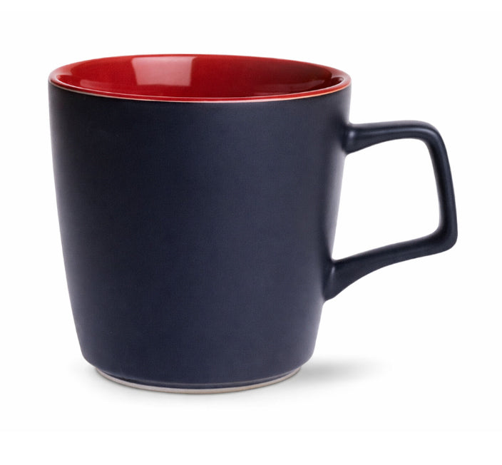 kleiner-Kaffeebecher-henkel-geschwungen-schwarz-matt-innen-rot-250ml_jpg